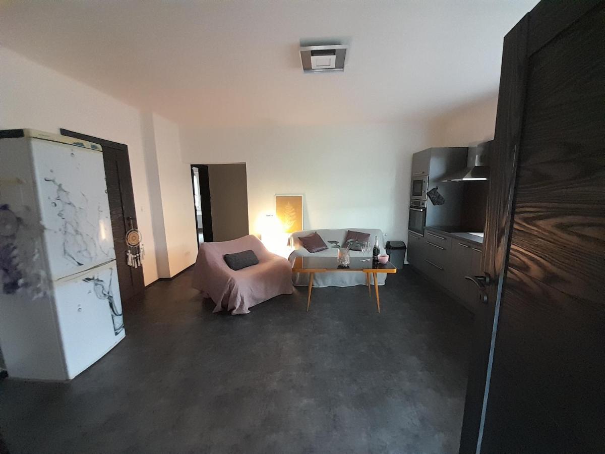 Apartman Devade Se Dvema Loznicemi A Wifi Pripojenim Trutnov Extérieur photo